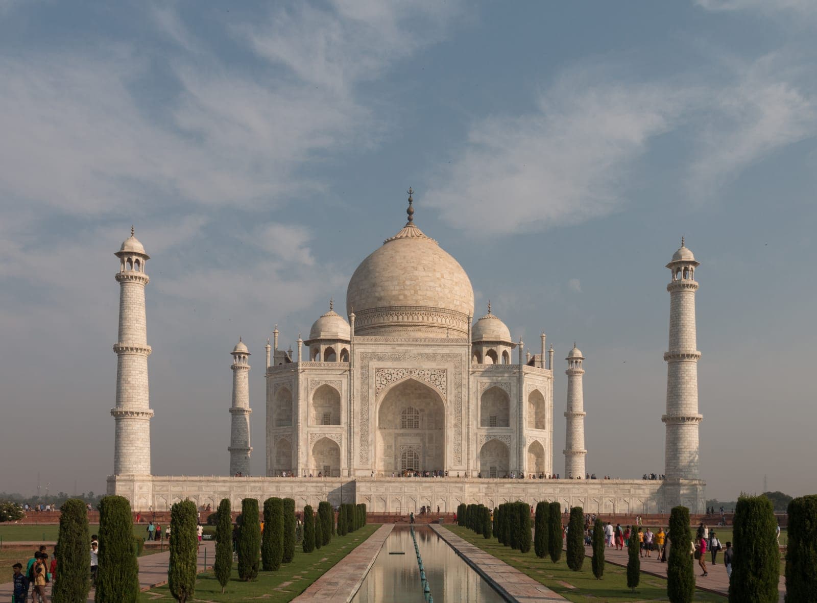 The Taj Mahal in Agra, the Mughal monument the essay ties to zamindar tax revenue, for a 6/6 AP World History LEQ essay